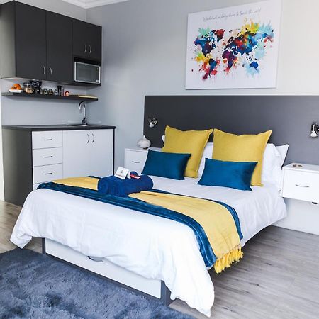 Wanderlust Private Studio Apartment Langebaan Extérieur photo